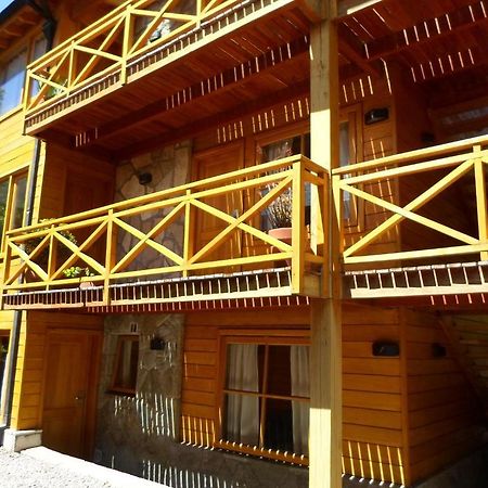 Apart Hotel Robles Del Sur San Martín de los Andes Екстериор снимка