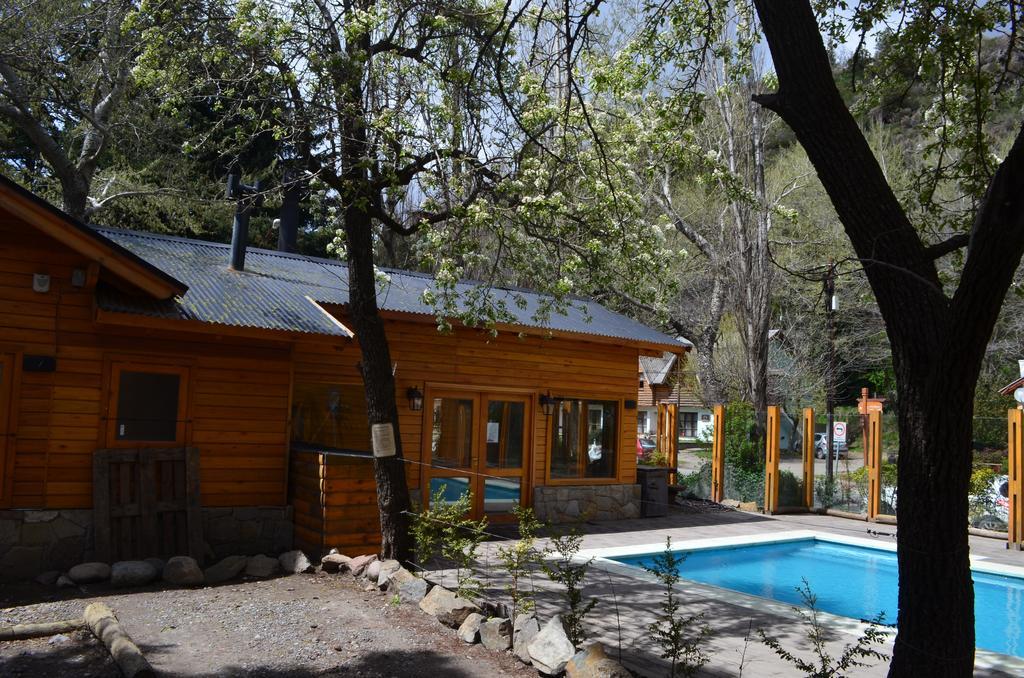 Apart Hotel Robles Del Sur San Martín de los Andes Екстериор снимка