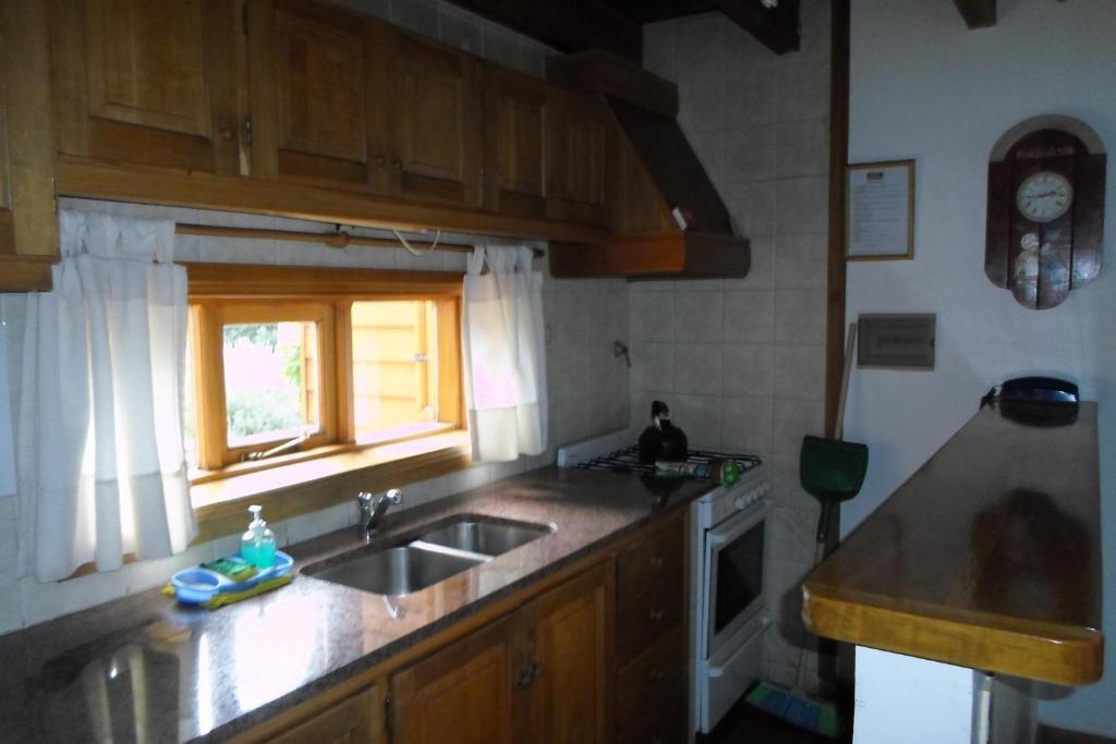 Apart Hotel Robles Del Sur San Martín de los Andes Стая снимка