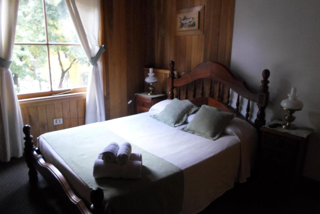 Apart Hotel Robles Del Sur San Martín de los Andes Екстериор снимка
