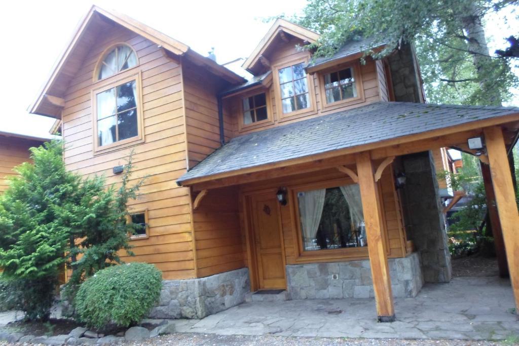 Apart Hotel Robles Del Sur San Martín de los Andes Екстериор снимка