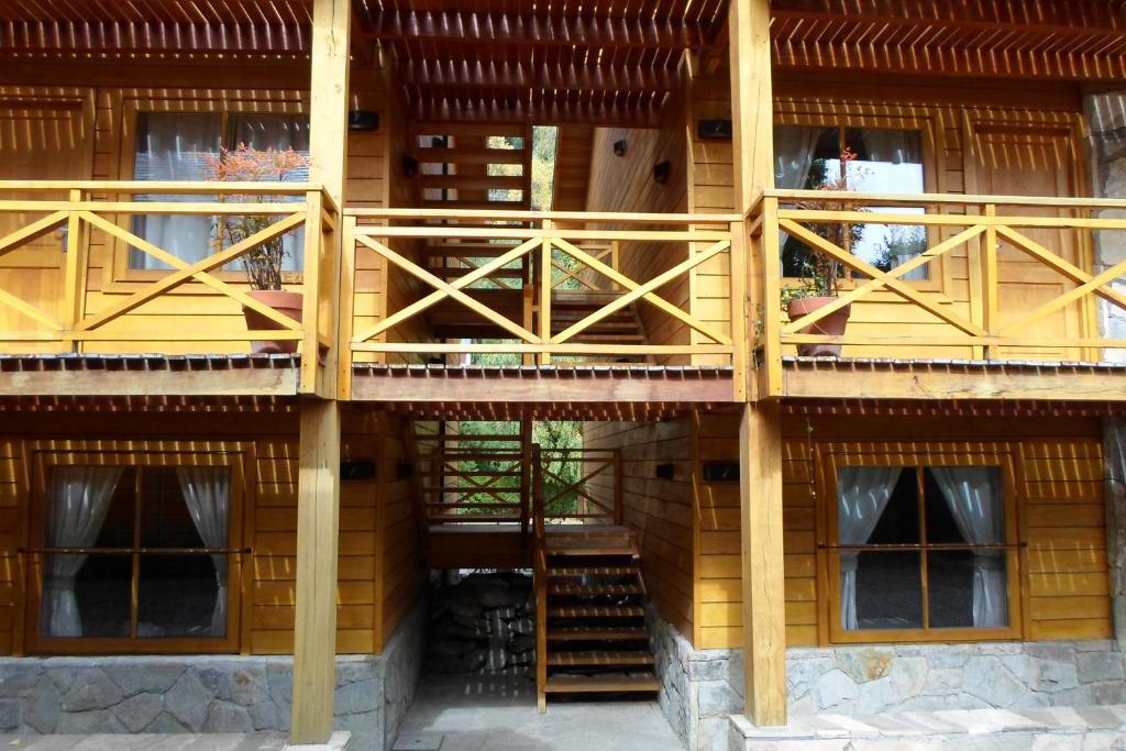 Apart Hotel Robles Del Sur San Martín de los Andes Екстериор снимка