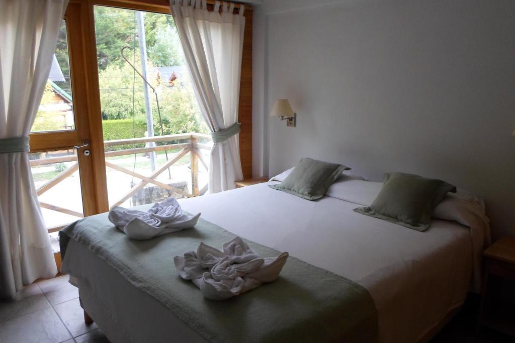 Apart Hotel Robles Del Sur San Martín de los Andes Екстериор снимка