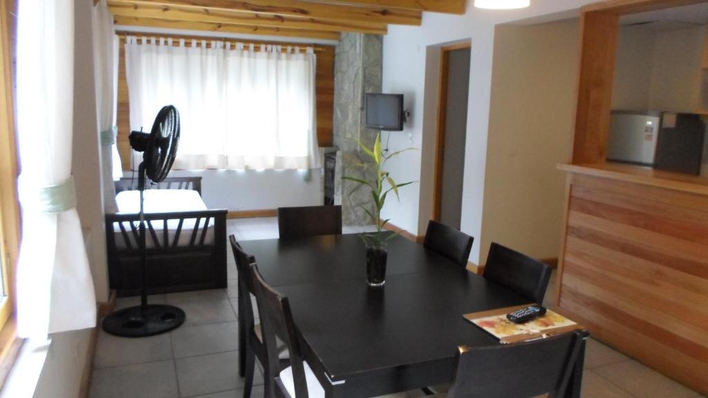 Apart Hotel Robles Del Sur San Martín de los Andes Екстериор снимка