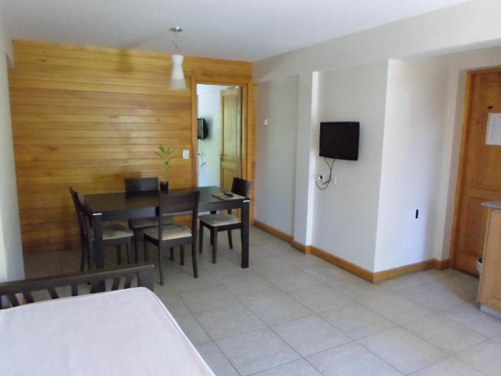 Apart Hotel Robles Del Sur San Martín de los Andes Стая снимка