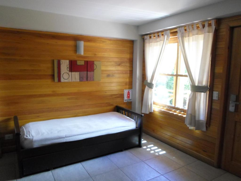 Apart Hotel Robles Del Sur San Martín de los Andes Стая снимка